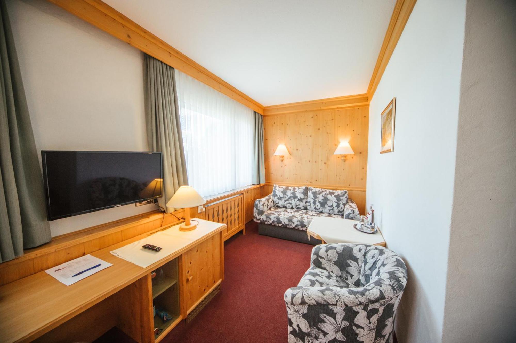 Hotel Waldeck Mit Restaurant "Florian'S" Feldberg  Room photo